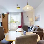 Appartementhaus Binzer Sterne 56 * Binz