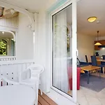 Appartementhaus Binzer Sterne 56 *
