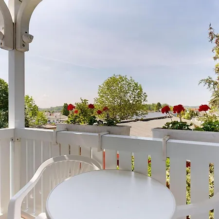 Appartementhaus Binzer Sterne 56 *