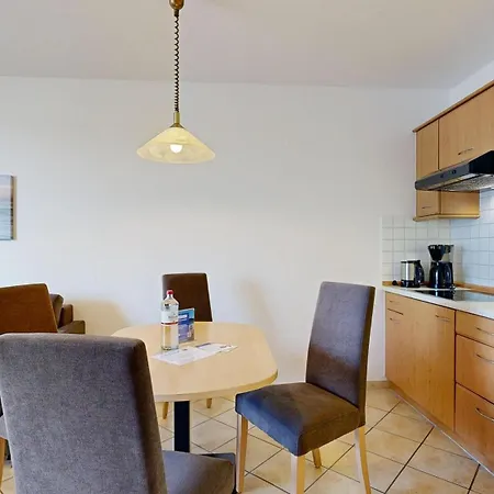 Appartementhaus Binzer Sterne 56 *